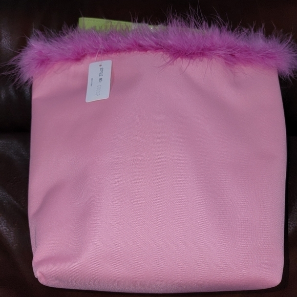 5/$13 Pink fuzzy boa accent around top Long strap Green & pink purse - Picture 5 of 16